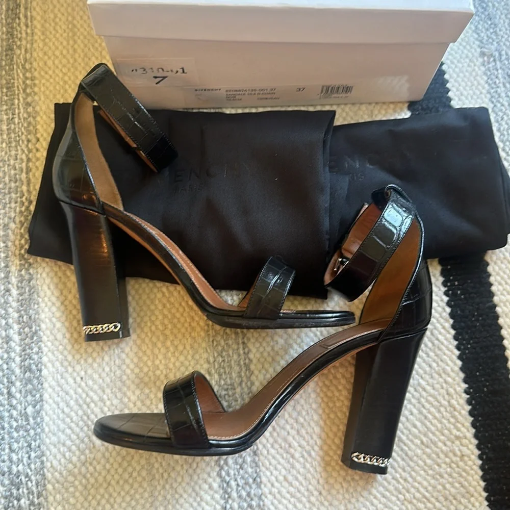 Givenchy Croc Embossed Ankle Strap 105 Chain Sandal - Picture 5 of 9